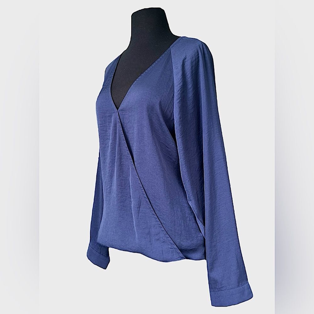 Timing Blue V-Neck Long Sleeve Wrap Blouse | Women’s L